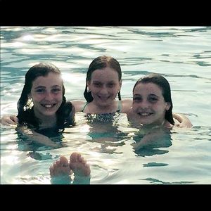 Meet your Posher, Caroline